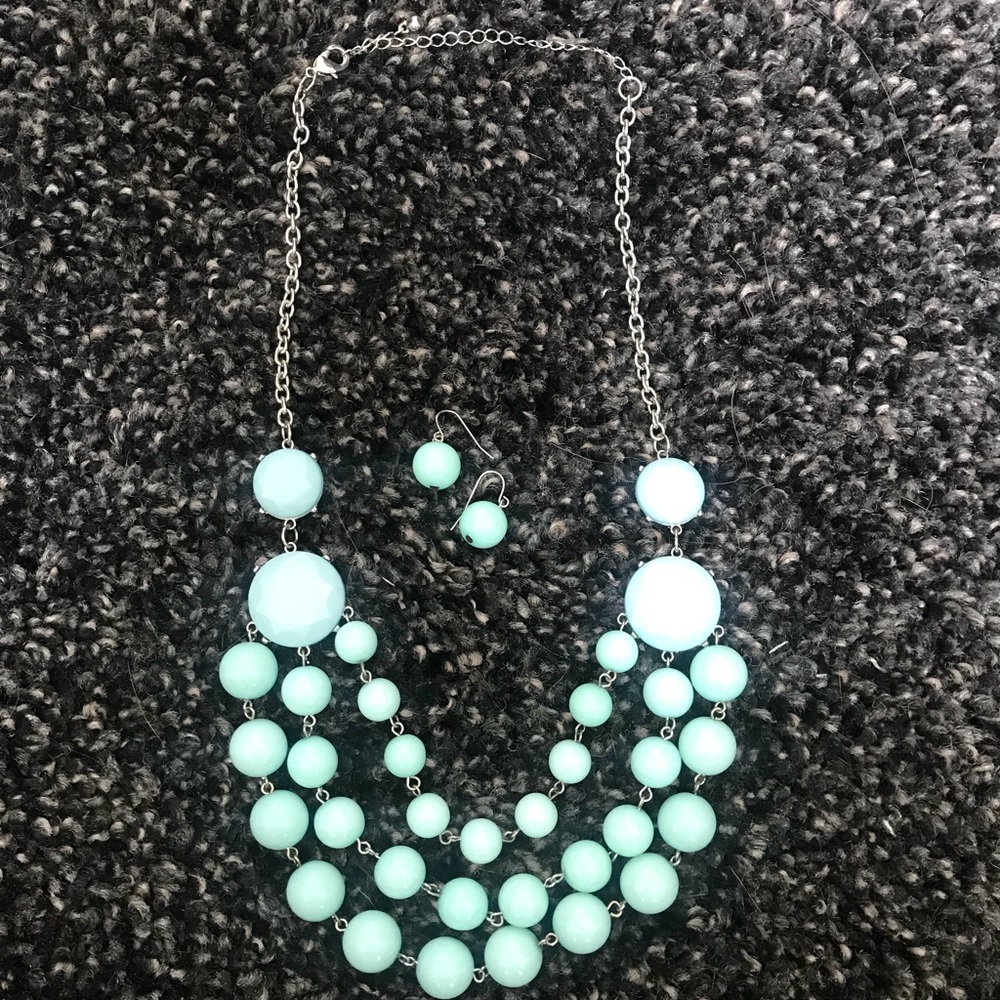 NWOT - Mint Necklace with Matching Earrings Set